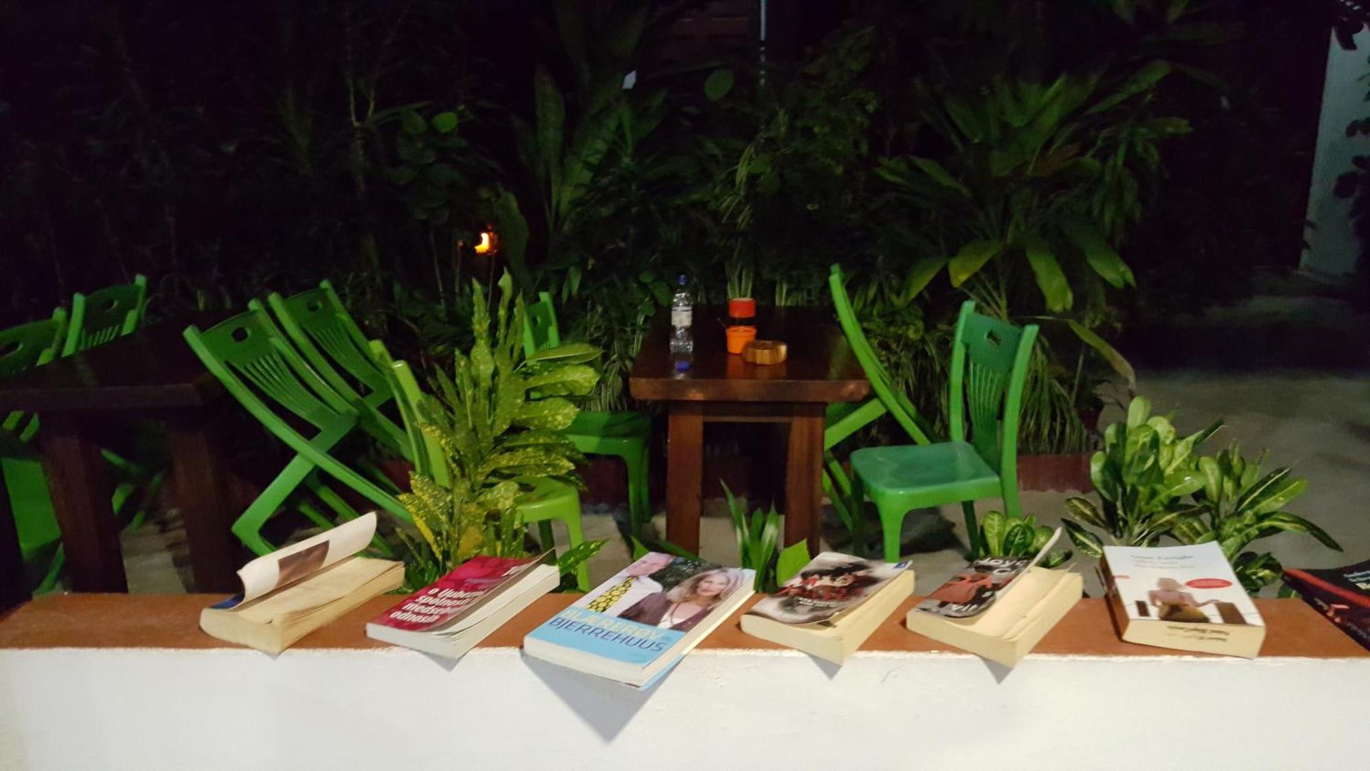 Maafushi View Hotel Kültér fotó